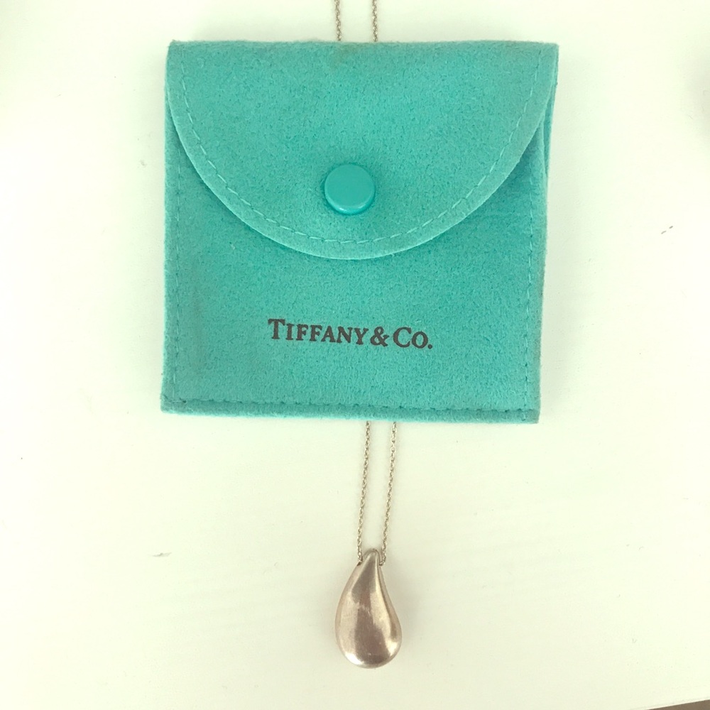 Tiffany Teardrop Neckless